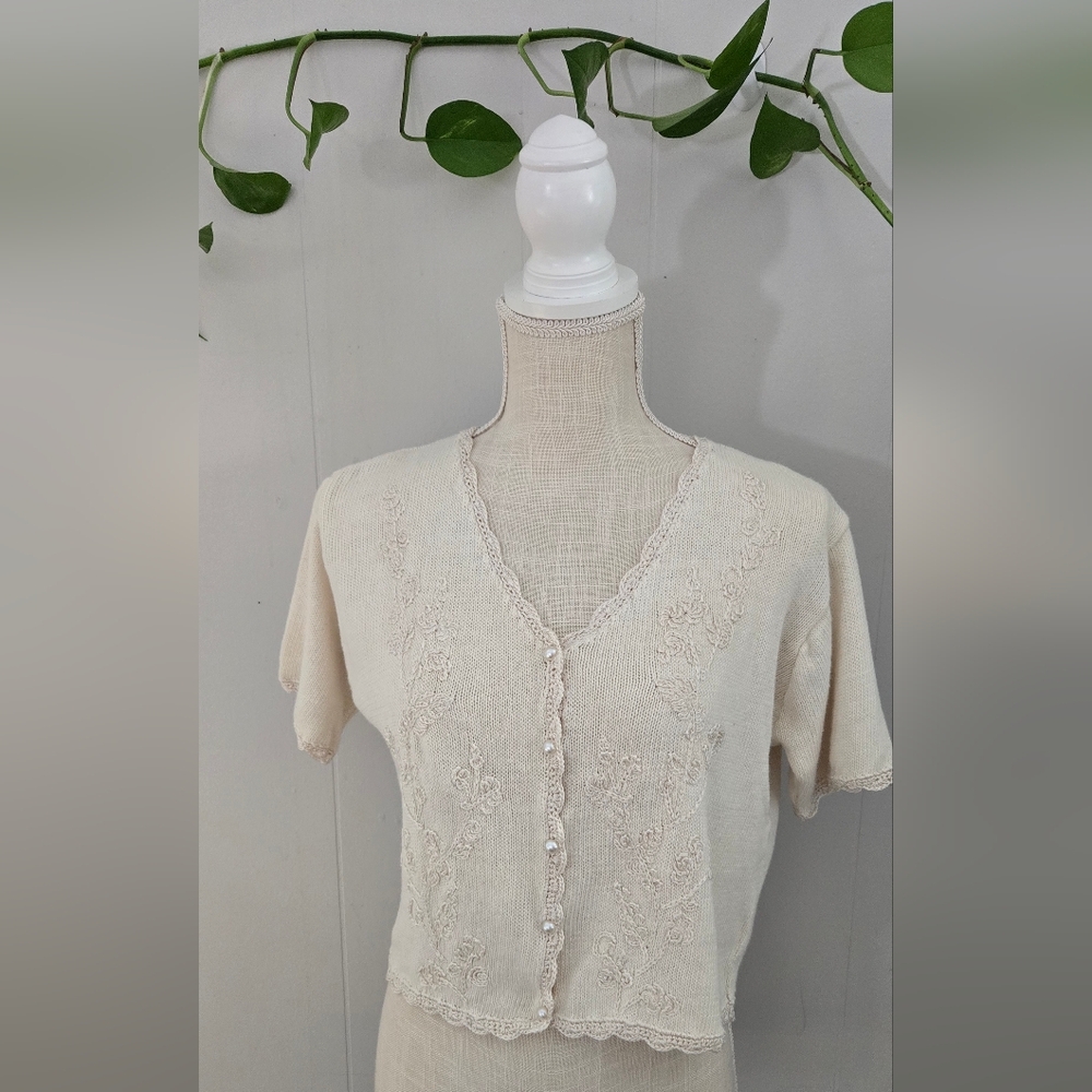 R&K Cream Knit Top with Red & Gray Logo Detail